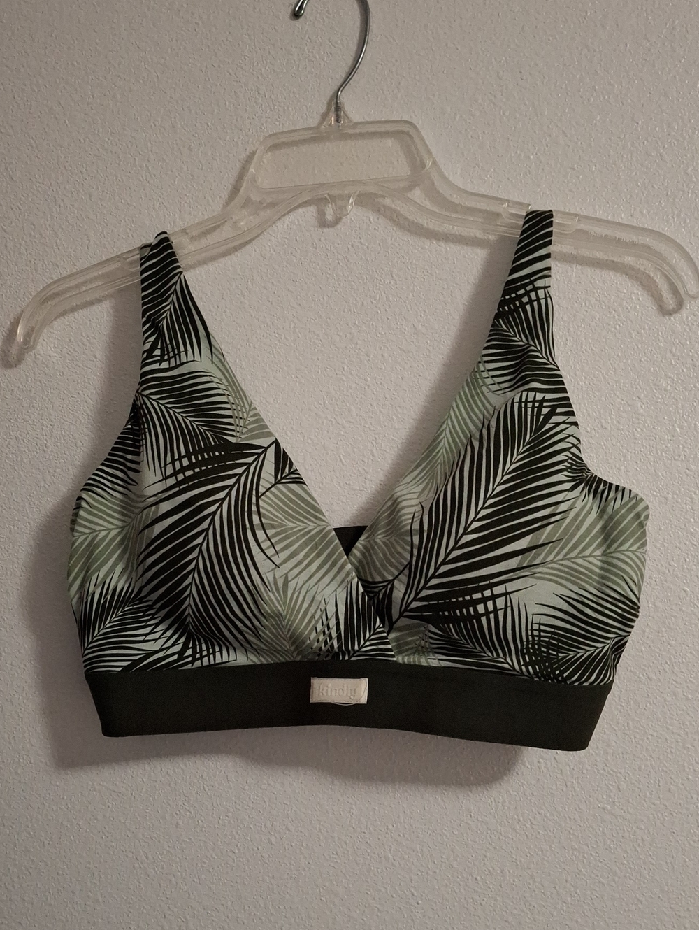 Leaf-Print Wireless Bralette in Green Size Xl